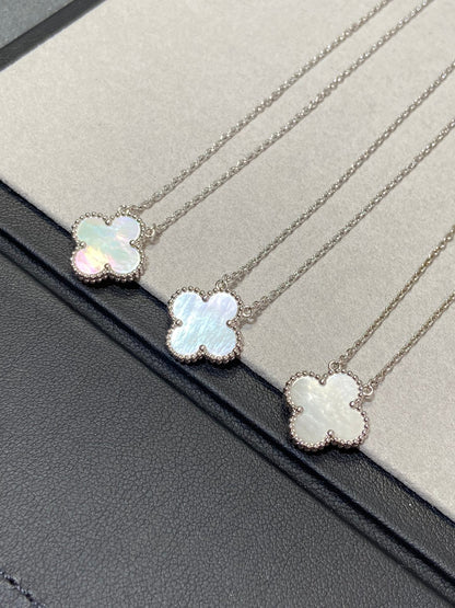 [Spark]CLOVER MEDIUM SILVER WHITE MOP NECKLACE