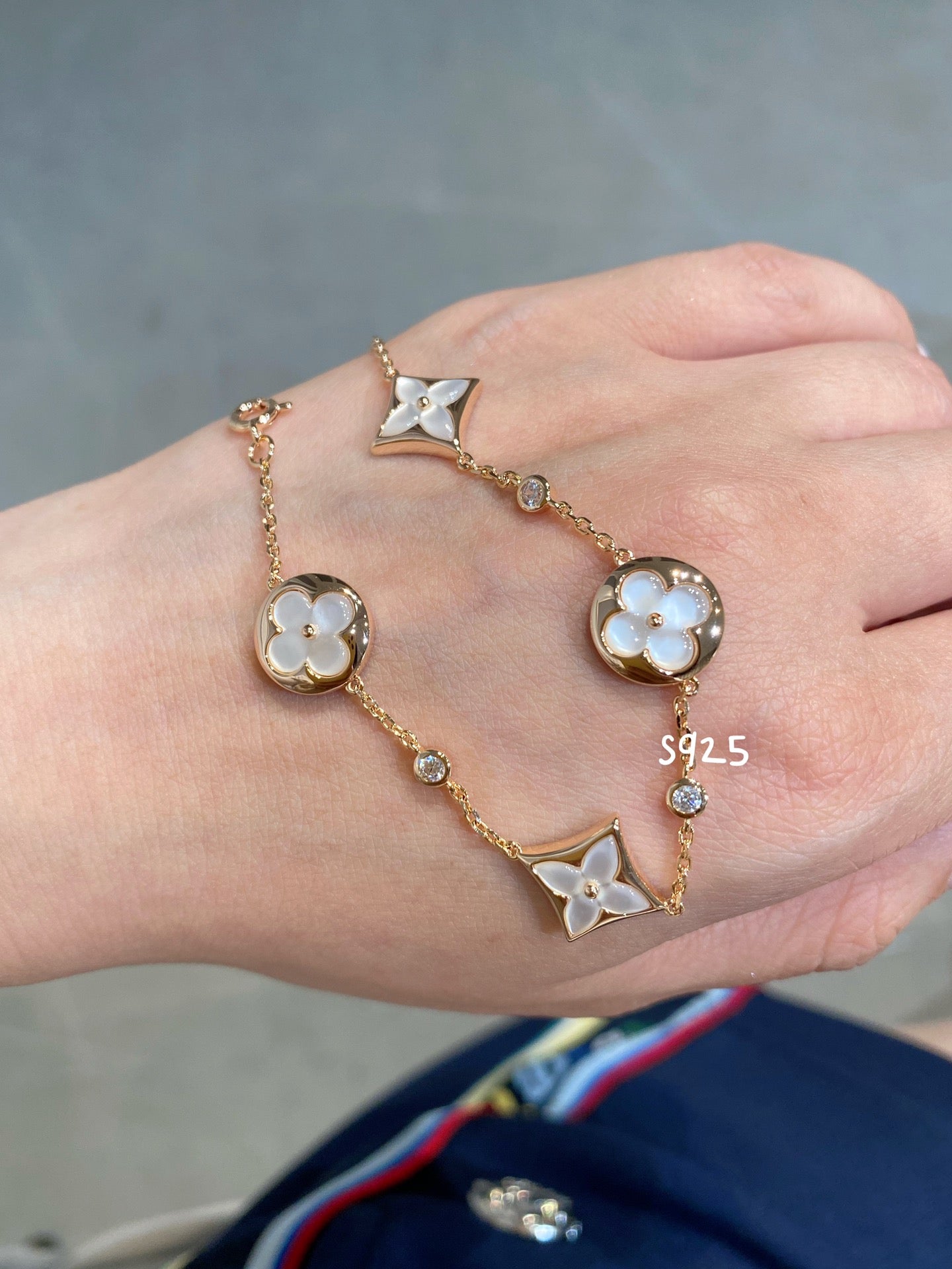 [Spark]STAR AND SUN 4 MOTIF WHITE MOP PINK GOLD BRACELET