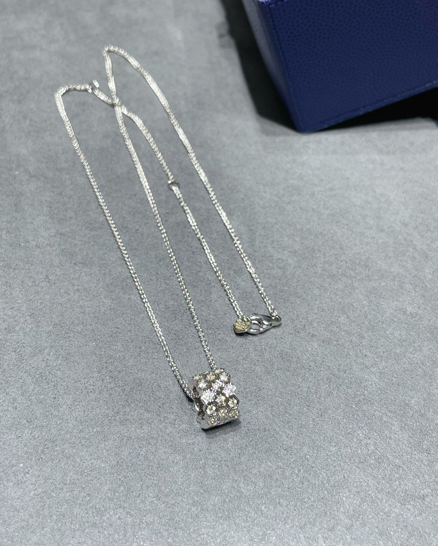[Spark]BEE LOVE DIAMOND PAVED 3 ROW NECKLACE