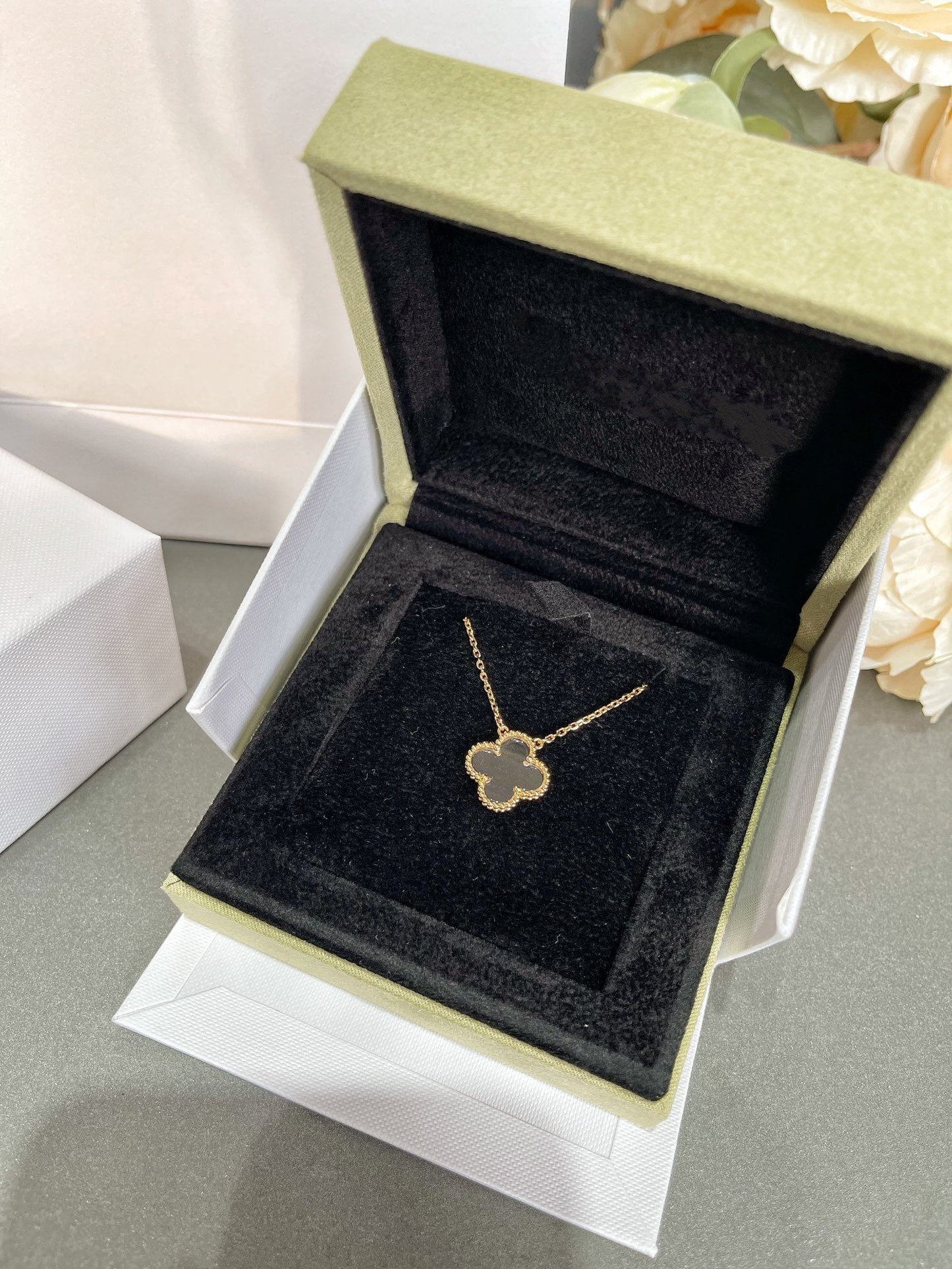 [Spark]CLOVER ROCK CRYSTAL Spark GOLD NECKLACE