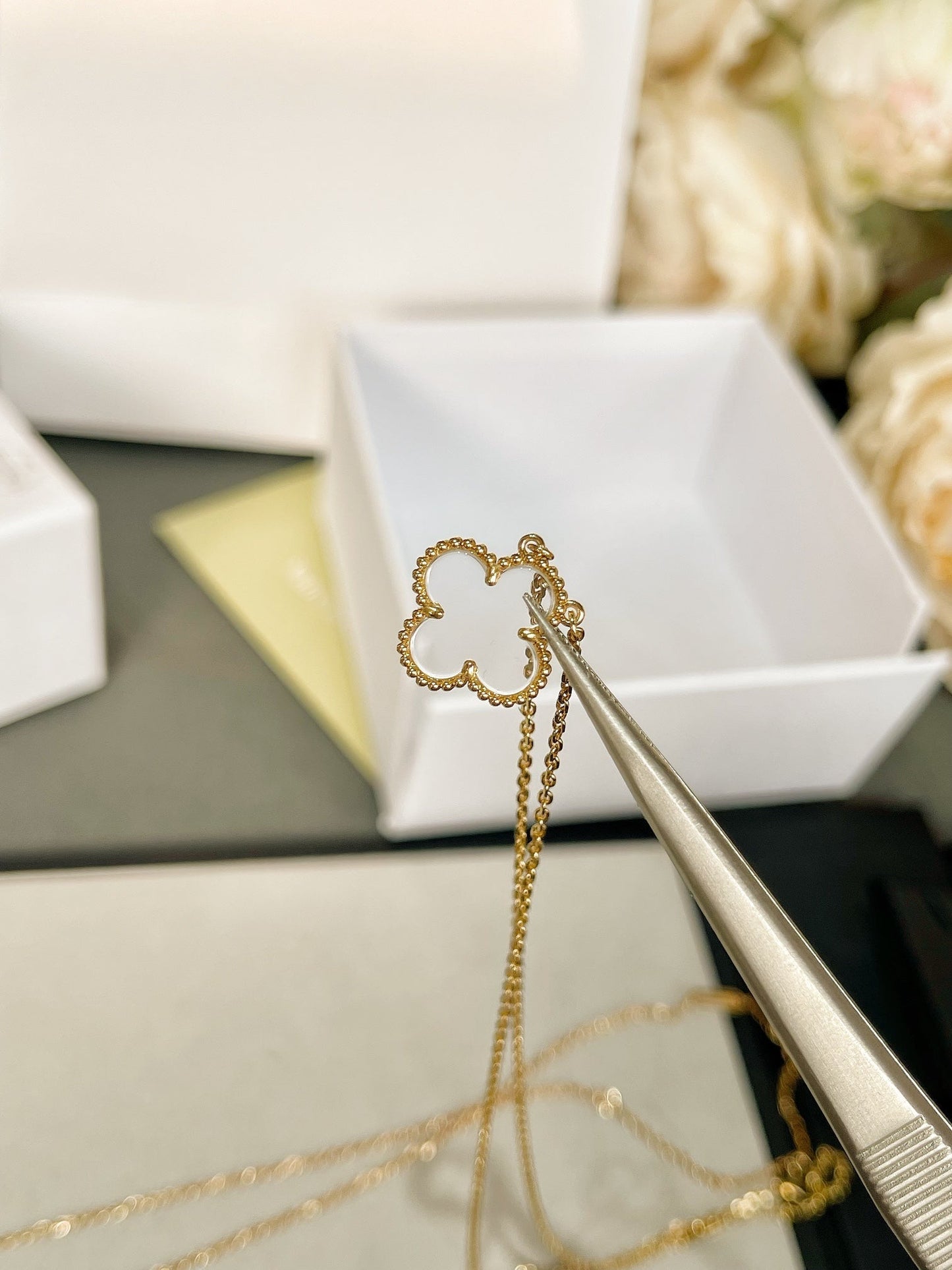 [Spark]CLOVER ROCK CRYSTAL Spark GOLD NECKLACE