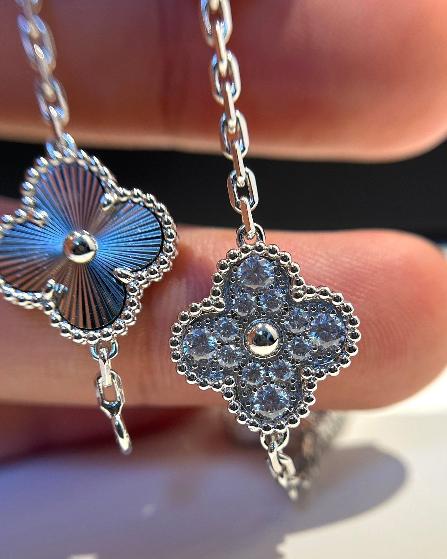 [Spark] CLOVER 5 MOTIF LASER BRACELET COLLECTION