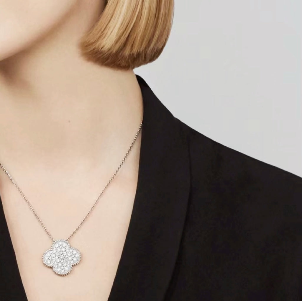 [Spark]CLOVER 25MM LARGE PENDANT DIAMOND PAVED SILVER NECKLACE