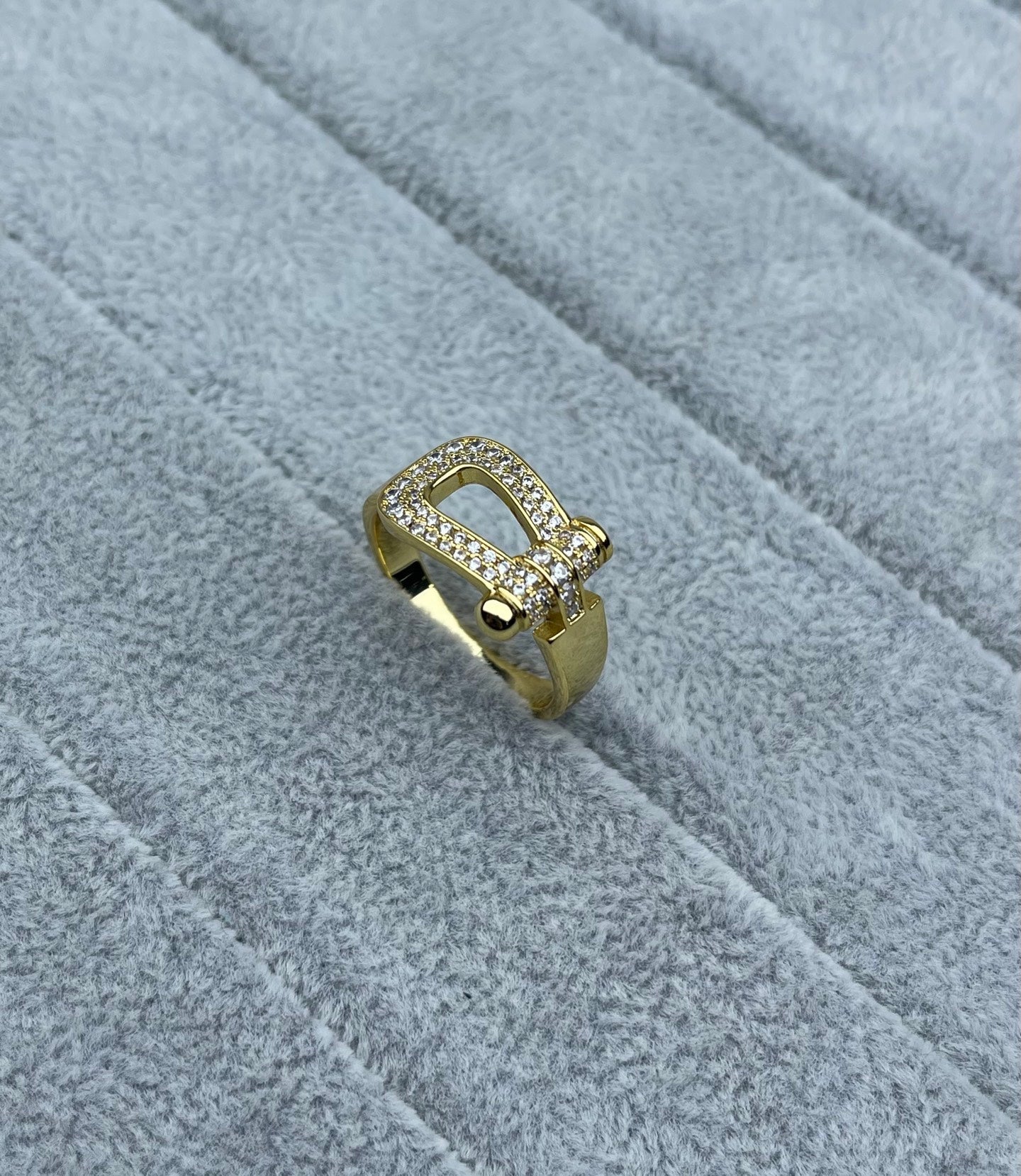[Spark]Wide Hoof-Shaped Diamond-Studded Ring