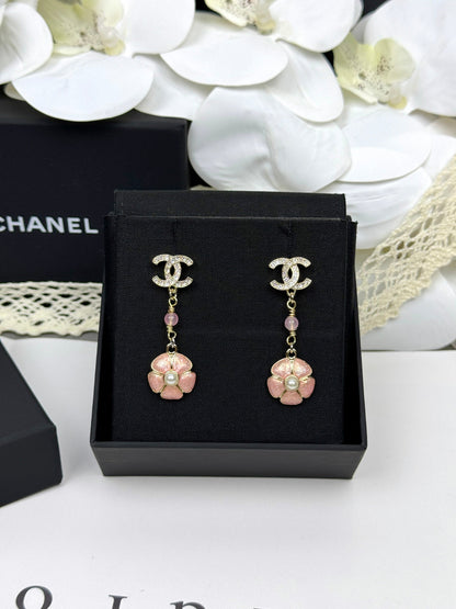 [Spark]26C Pink Camellia Enamel Pendant with Double C Earrings
