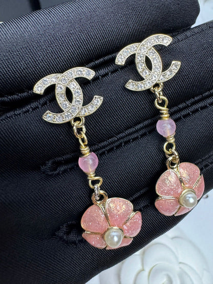 [Spark]26C Pink Camellia Enamel Pendant with Double C Earrings