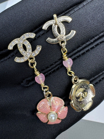 [Spark]26C Pink Camellia Enamel Pendant with Double C Earrings