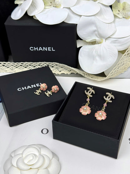 [Spark]26C Pink Camellia Enamel Pendant with Double C Earrings
