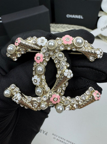 [Spark]26C Pink-White Enamel Ice Cream Cone Double C Brooch
