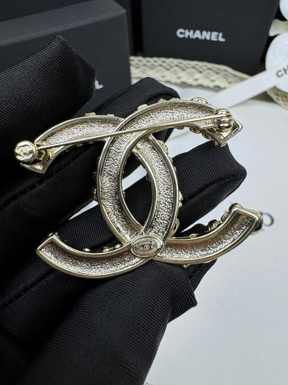 [Spark]26C Pink-White Enamel Ice Cream Cone Double C Brooch