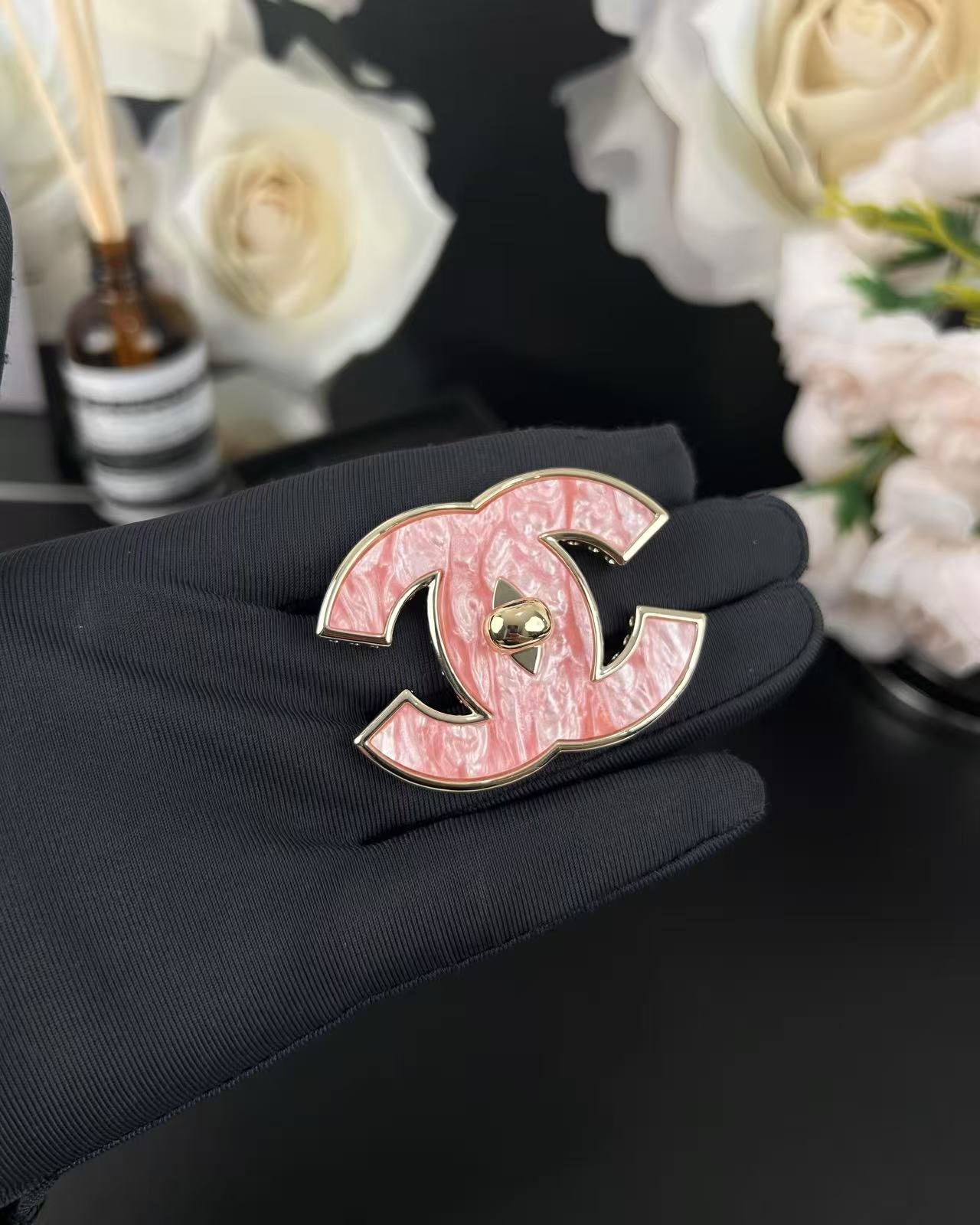 [Spark]Pink Resin Classic Brooch 5cm