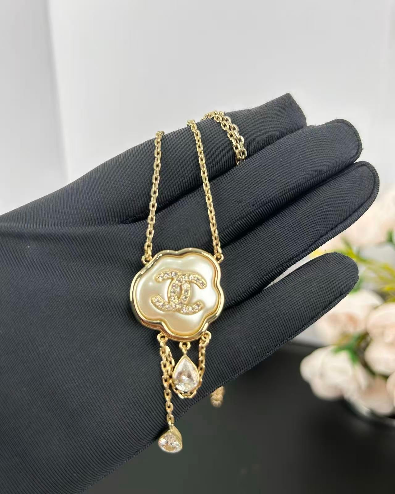 [Spark]Cloud Pearl Mother-of-Pearl Diamond Chain Pendant Necklace