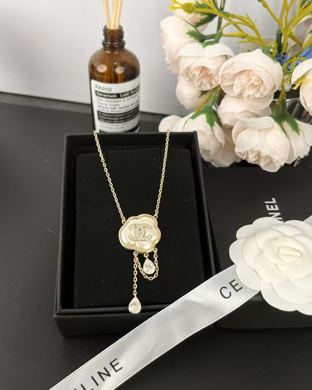 [Spark]Cloud Pearl Mother-of-Pearl Diamond Chain Pendant Necklace