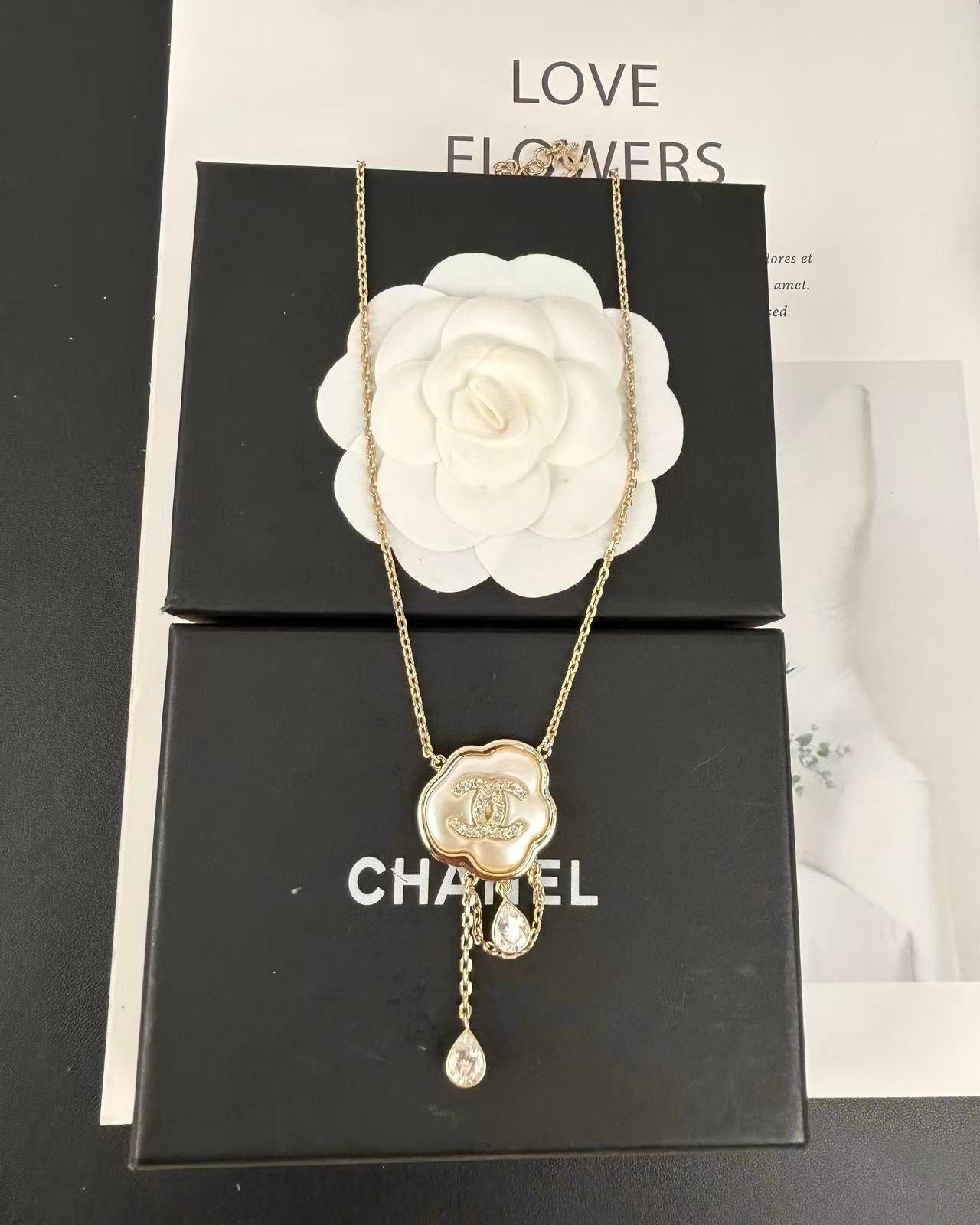 [Spark]Cloud Pearl Mother-of-Pearl Diamond Chain Pendant Necklace