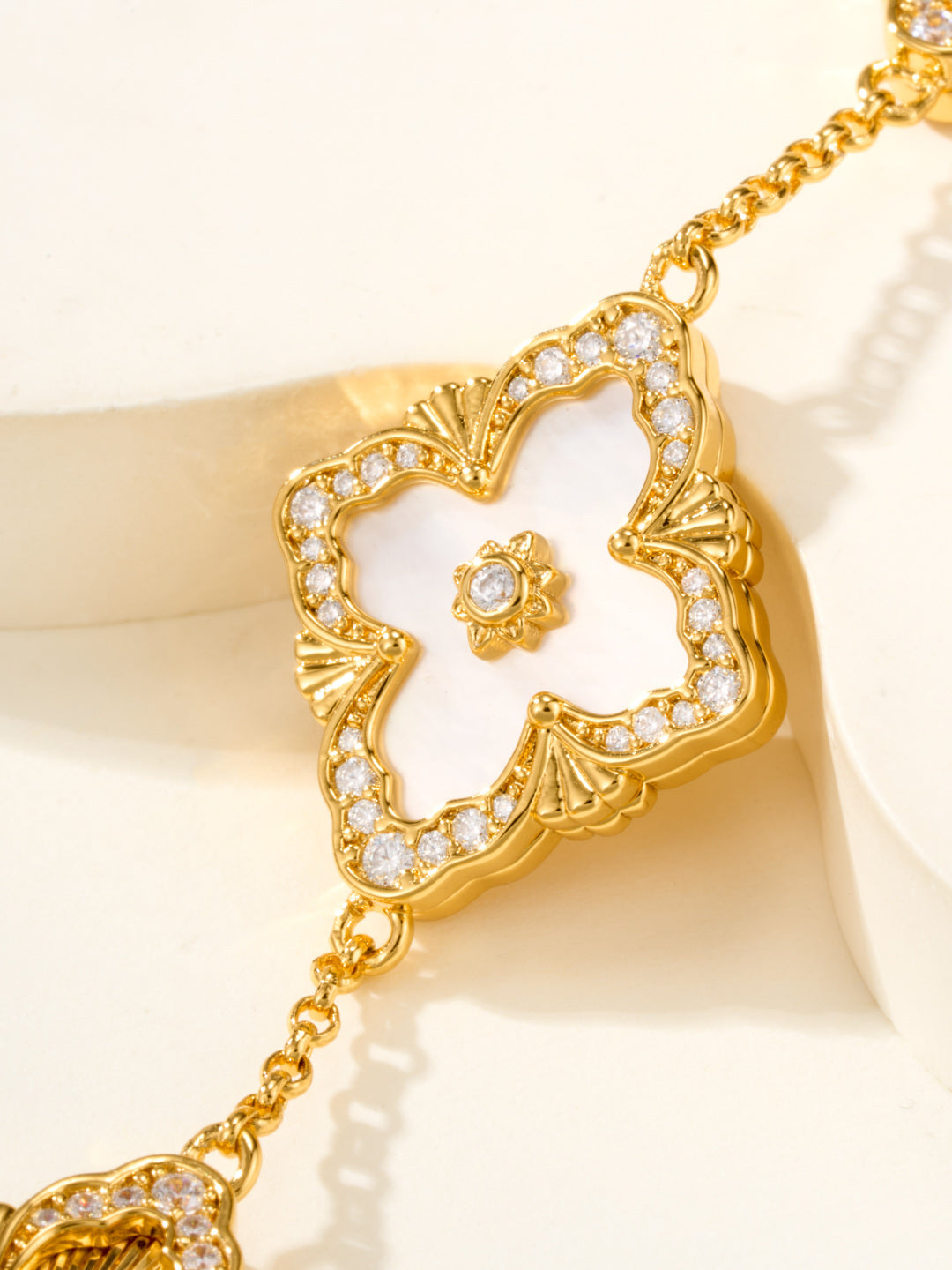 [Spark]B.C.L ENAMELED Five-Flower Bracelet£¨Various Colors) BIG SIZE