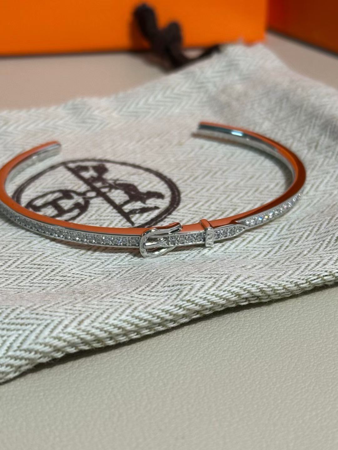 [?Spark]DIAMOND-ENCRUSTED BRACELET THREE COLORS