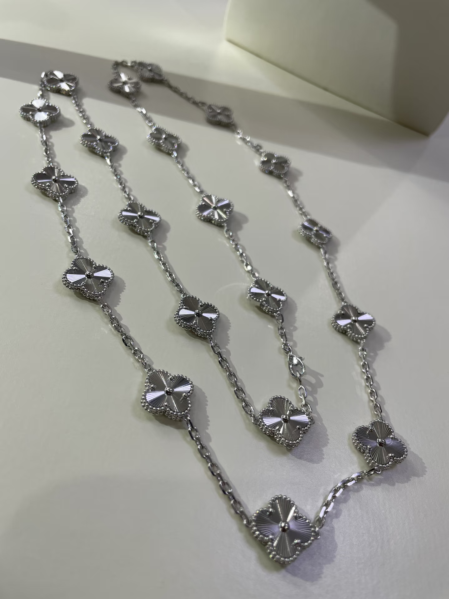 [Spark]CLOVER 20 MOTIFS SILVER LASER