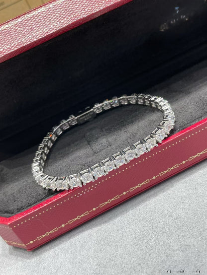 [Spark jewelrys]TENNIS BRACELET WITH FULL DIAMOND SETTING