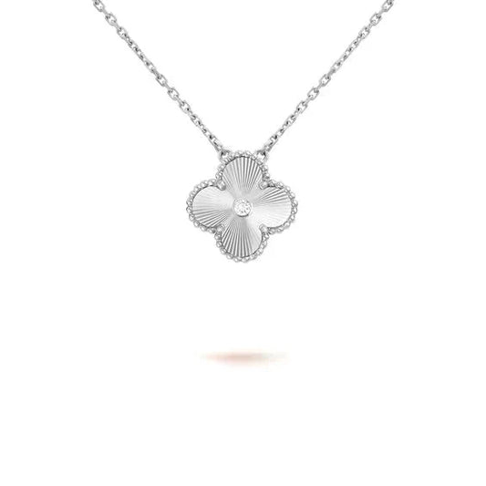 [Spark]CLOVER  15MM DIAMOND LASER NECKLACE SILVER