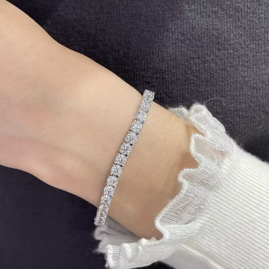 [Spark jewelrys]TENNIS BRACELET WITH FULL DIAMOND SETTING