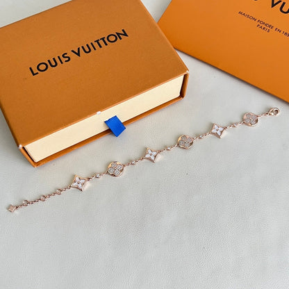 [Spark]SIX FLOWERS PINK GOLD DIAMOND BRACELET