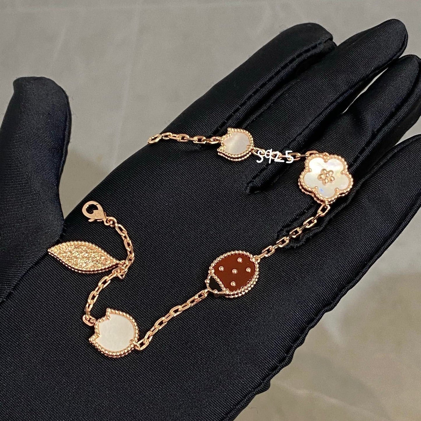 [Spark]LUCKY SPRING 5 MOTIF BRACELET