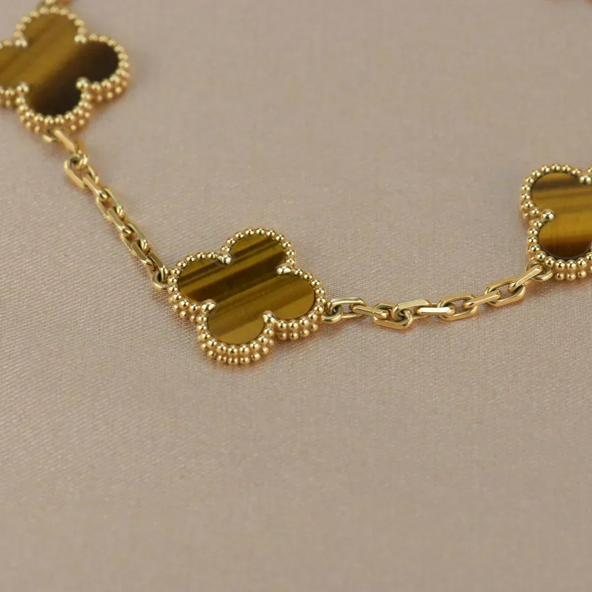 [Spark] CLOVER 5 MOTIFS TIGER EYE BRACELET COLLECTION