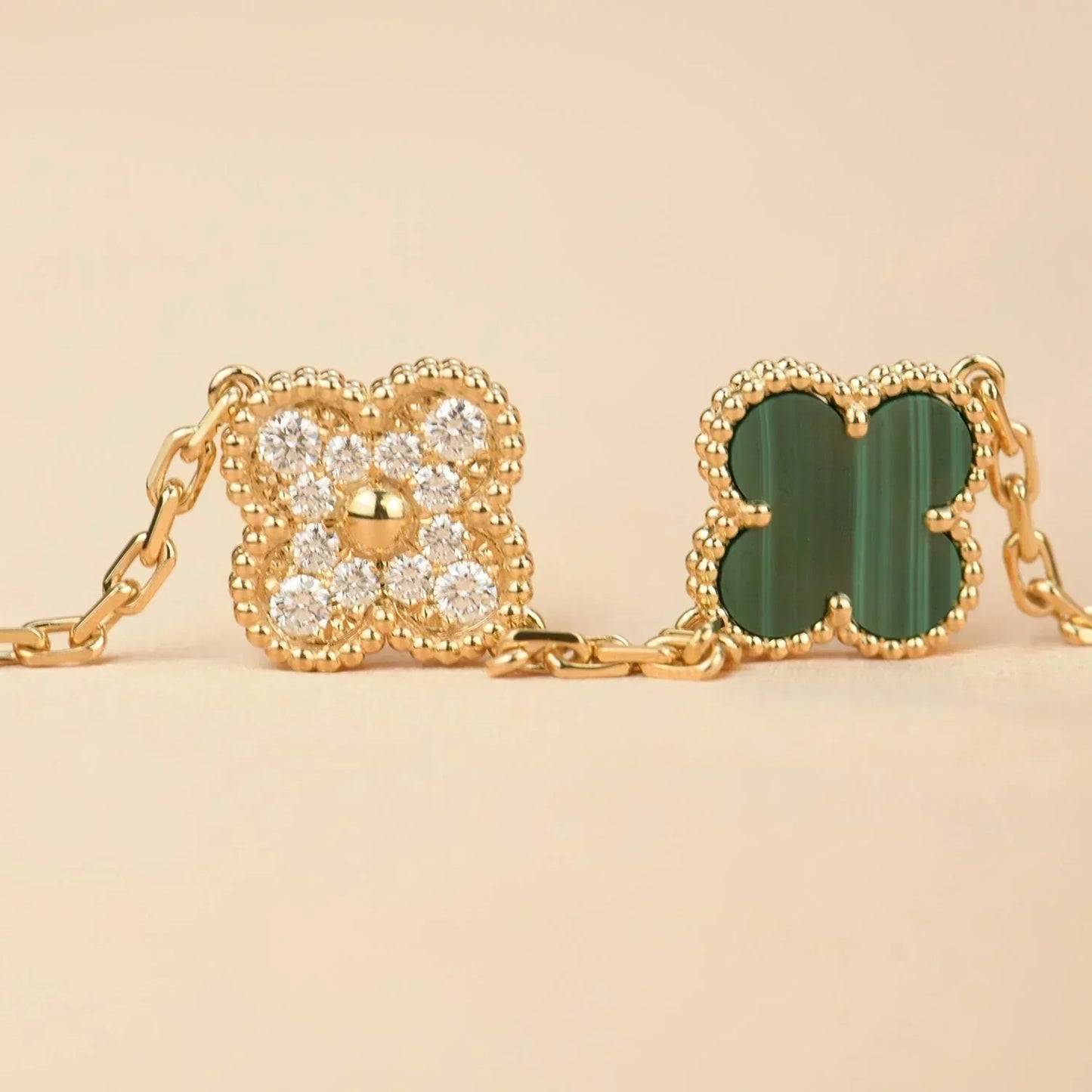 [Spark] CLOVER 5 MOTIF MALACHITE BRACELET COLLECTION