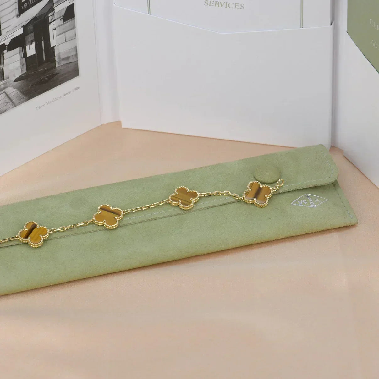[Spark] CLOVER 5 MOTIFS TIGER EYE BRACELET COLLECTION