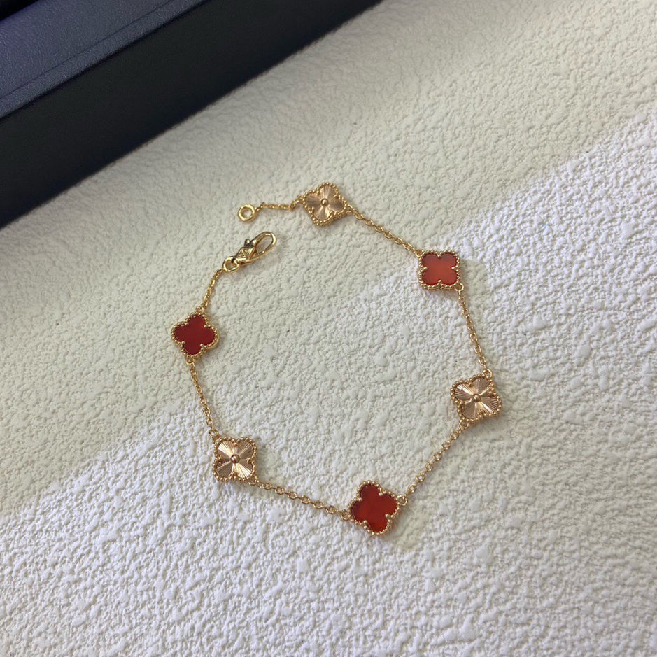 [Spark]CLOVER 6 MOTIF RED AGATE LASER BRACELET-w