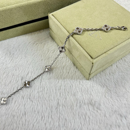 [Spark]CLOVER 6 MOTIF DIAMOND BRACELET