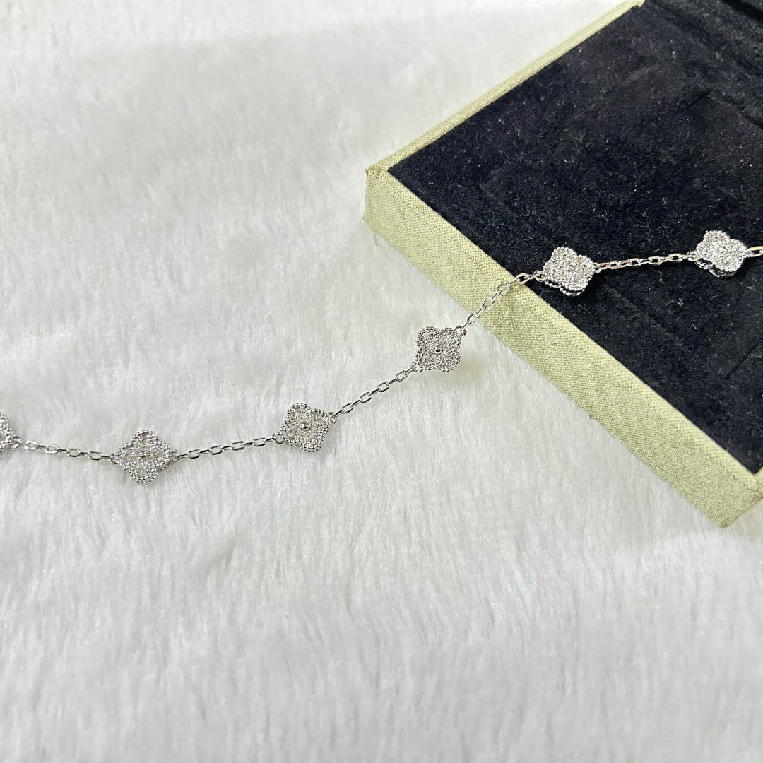 [Spark]CLOVER 6 MOTIF DIAMOND BRACELET