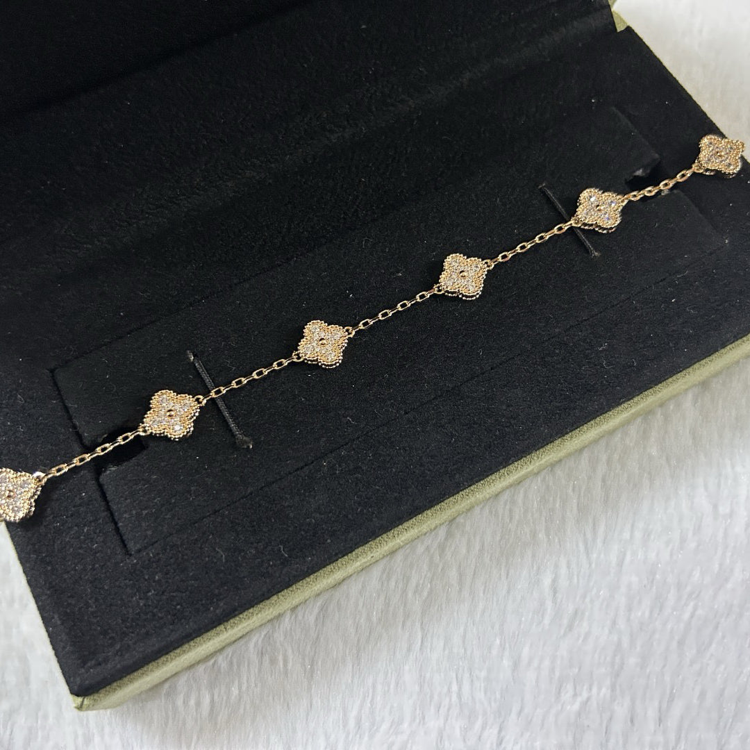 [Spark]CLOVER 6 MOTIF DIAMOND BRACELET