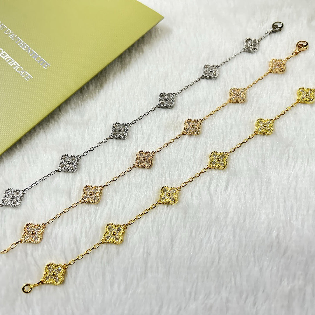 [Spark]CLOVER 6 MOTIF DIAMOND BRACELET