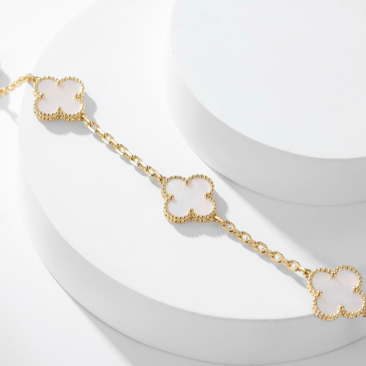 [Spark]CLOVER 10 MOTIFS WHITE MOTHER OF PEARL NECKLACE