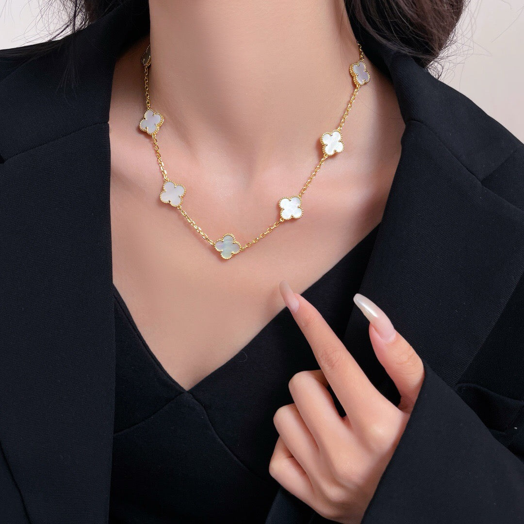 [Spark]CLOVER 10 MOTIFS WHITE MOTHER OF PEARL NECKLACE