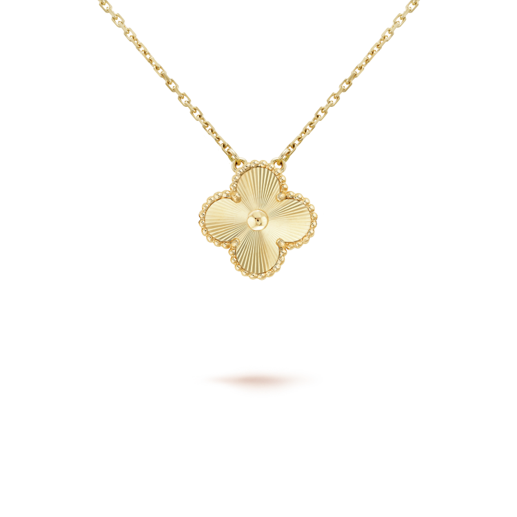 [Spark]CLOVER 15MM LASER NECKLACE AND BOX