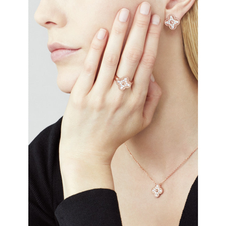 [Spark]CLOVER 15MM DIAMOND SINGLE FLOWER NECKLACE