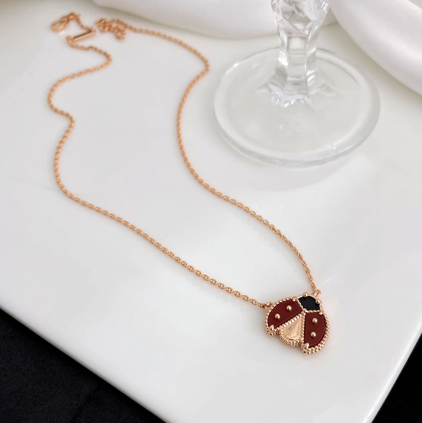 [Spark]LUCKY  CARNELIANS LADYBUG NECKLACE