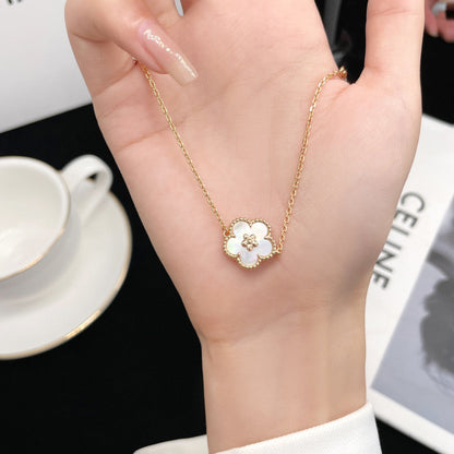 [Spark]LUCKY WHITE MOP PLUM BLOSSOM  BRACELET