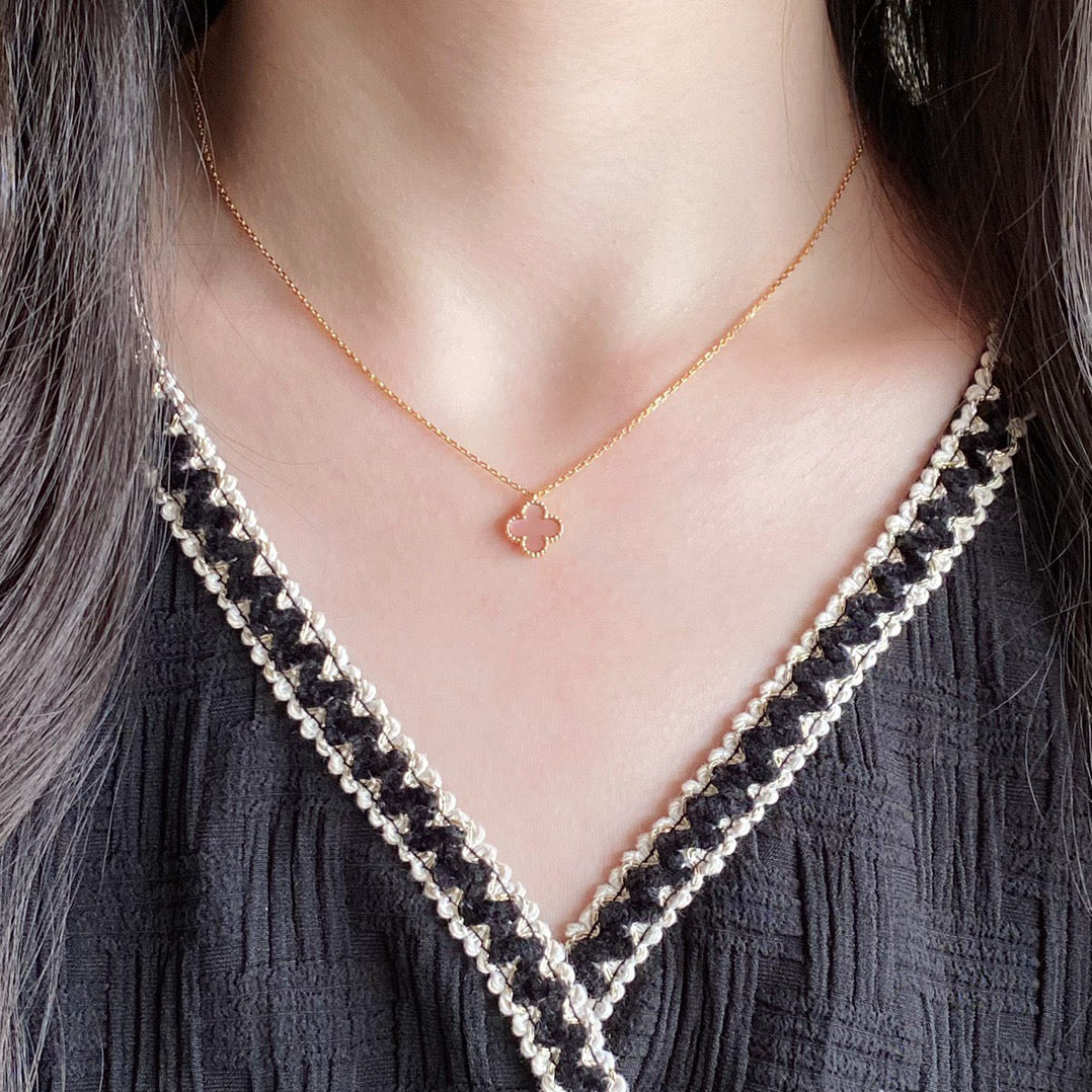 [Spark]CLOVER 15MM PINK MOTHER-OF-PEARL SINGLE FLOWER NECKLACE