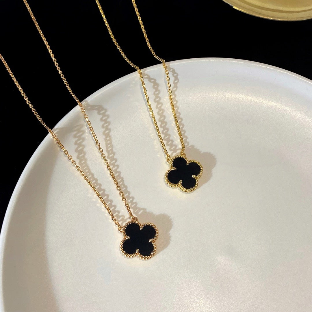 [Spark]CLOVER 15MM BLACK ONYX SINGLE FLOWER NECKLACE