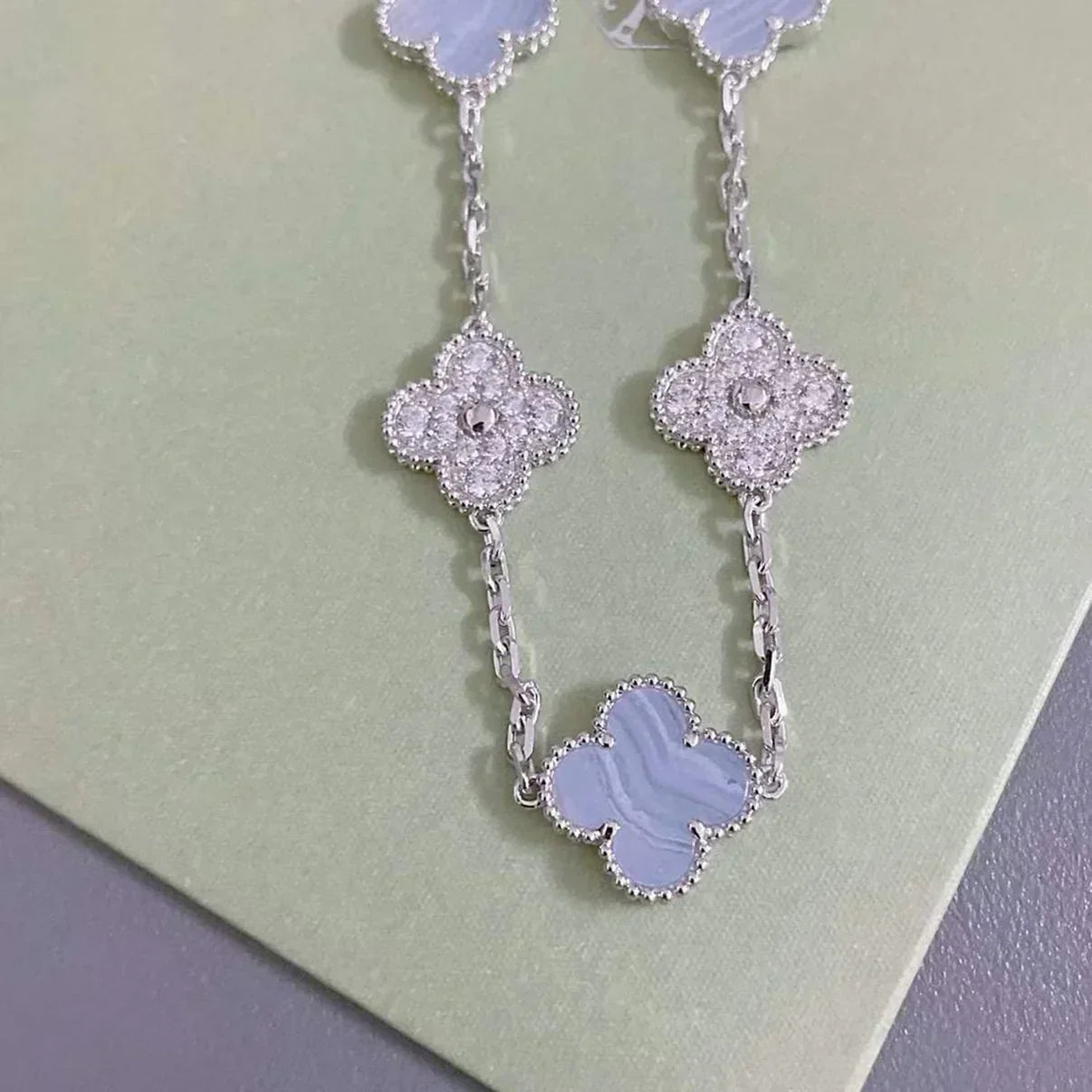 [Spark] CLOVER 5 MOTIF PURPLE CHALCEDONY BRACELET COLLECTION