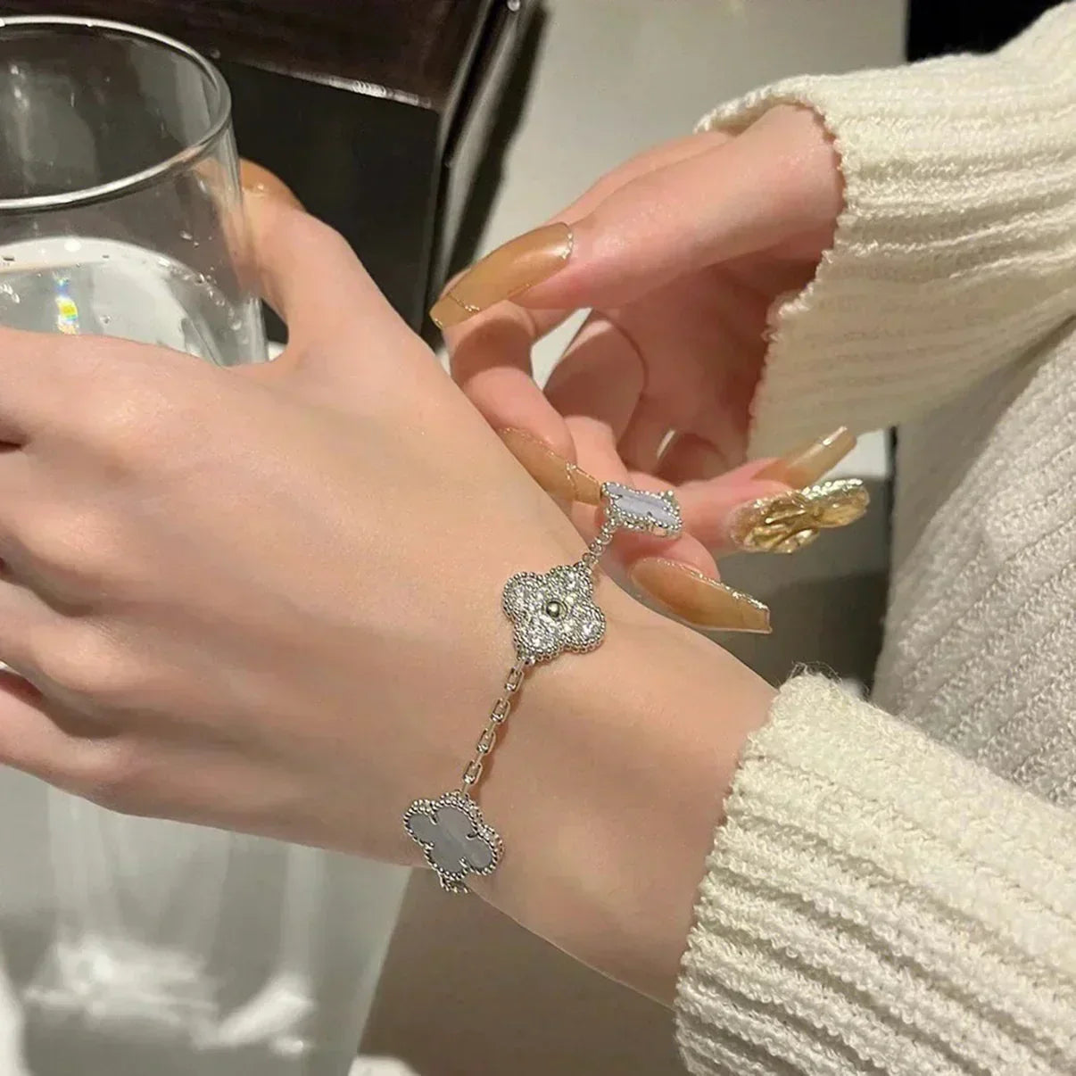 [Spark] CLOVER 5 MOTIF PURPLE CHALCEDONY BRACELET COLLECTION