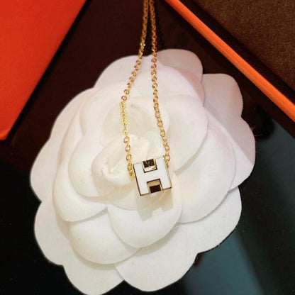 [Spark]H WHITE SQUARE GOLD NECKLACE