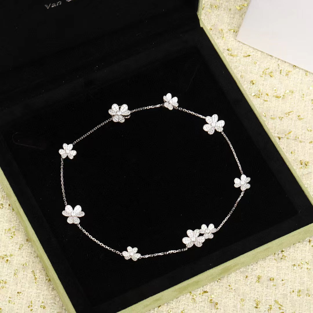 [Spark]FRIVOLE SILVER 9 FLOWERS NECKLACE