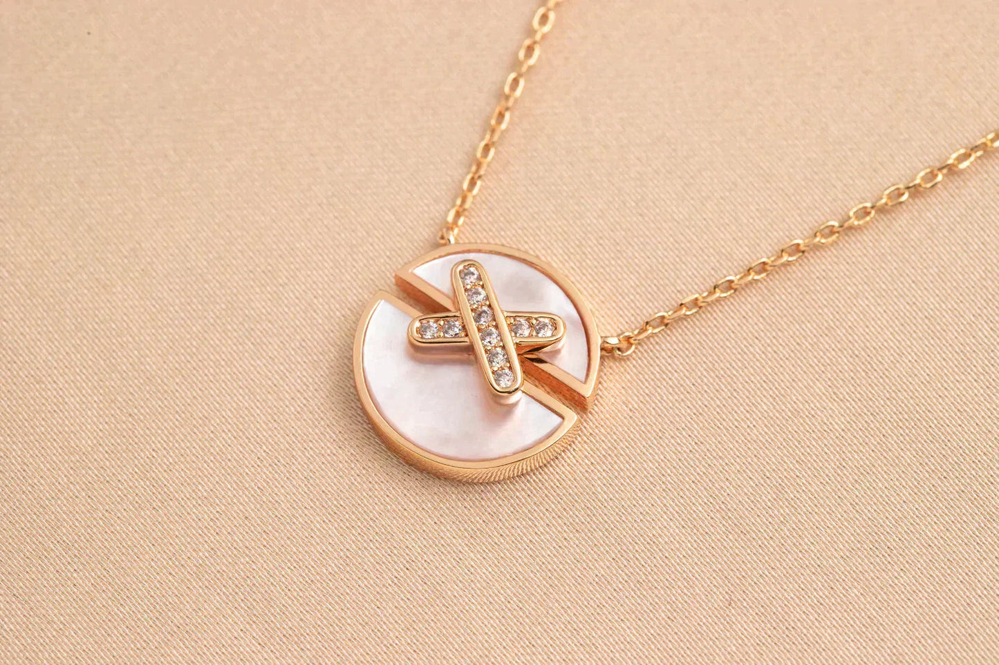 [Spark]JEUX DE Spark GOLD DIAMOND NECKLACE
