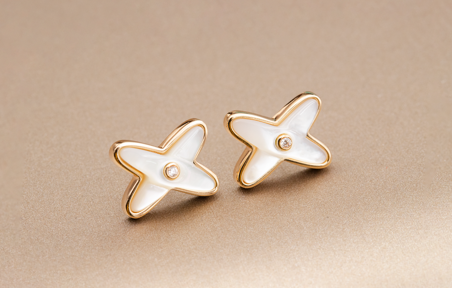 [Spark]JEUX DE WHITE MOP PINK GOLD DIAMOND EARRINGS
