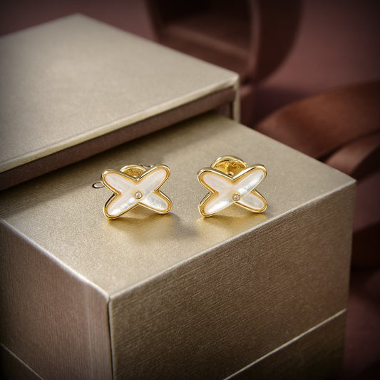 [Spark]JEUX DE WHITE MOP GOLD DIAMOND EARRINGS