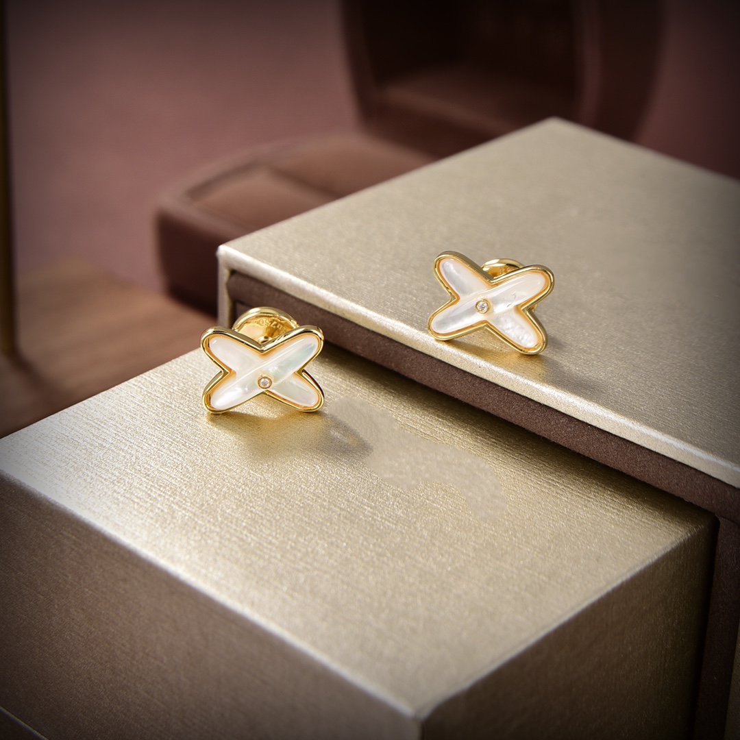 [Spark]JEUX DE WHITE MOP GOLD DIAMOND EARRINGS